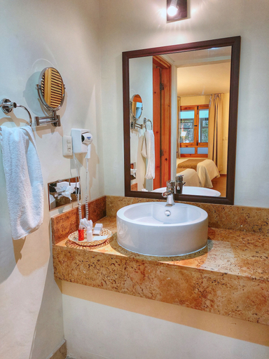 Bathroom 5, Plaza Magnolias Suites, San Cristóbal de las Casas