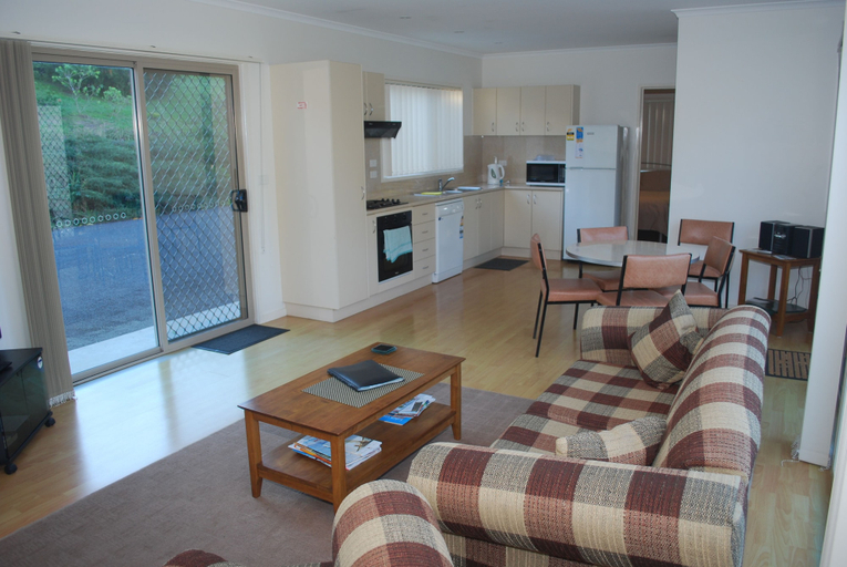 Others 4, Lookout Holiday Units, E. Gippsland - Bairnsdale