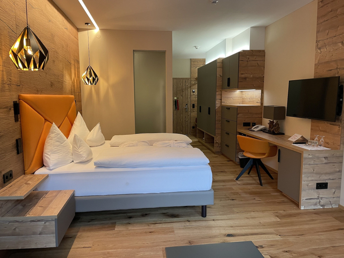Bedroom 3, Hotel Die Post, Spittal an der Drau