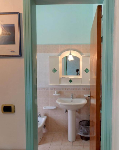 Bathroom 4, Le Tre Caravelle Hotel, Salerno