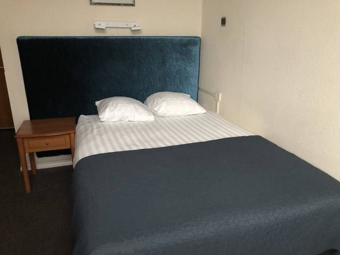 Bedroom 4, Hotel Wilhelmina, Venlo