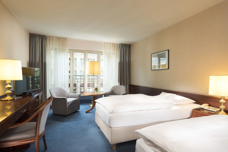 Bedroom 3, Maritim Hotel Köln, Köln