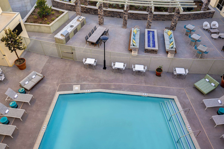 Sport & Beauty 2, Hilton Garden Inn Temecula, CA, Riverside