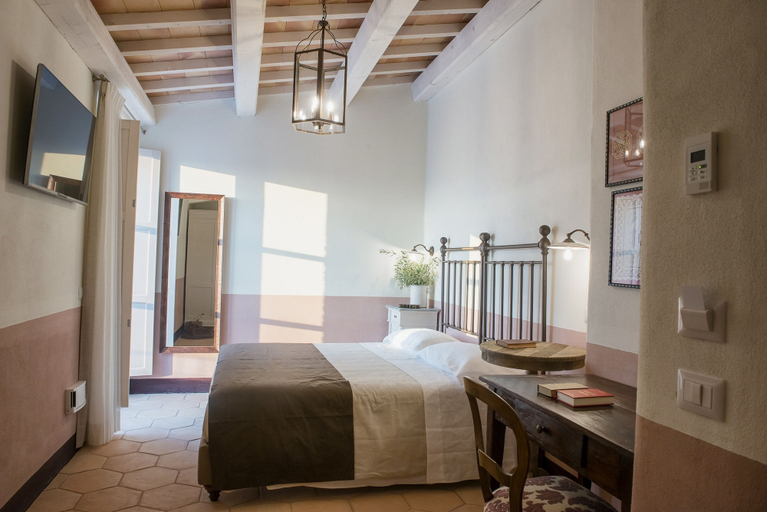 Bedroom 2, Villa Sant'Angelo, Teramo