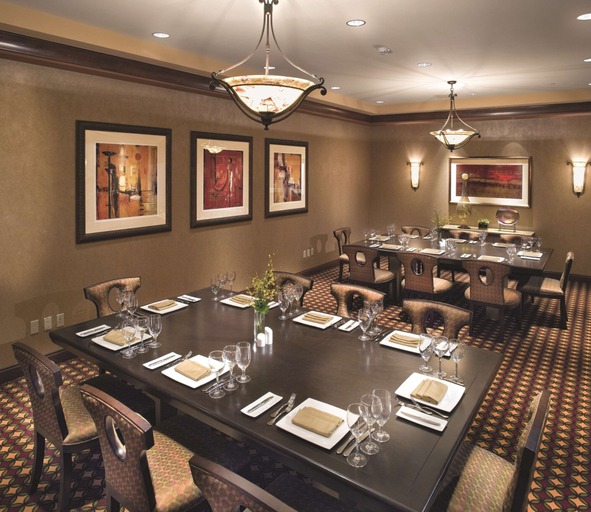 Food & Drinks 5, Embassy Suites by Hilton Norman Hotel & Conference Center, Cleveland