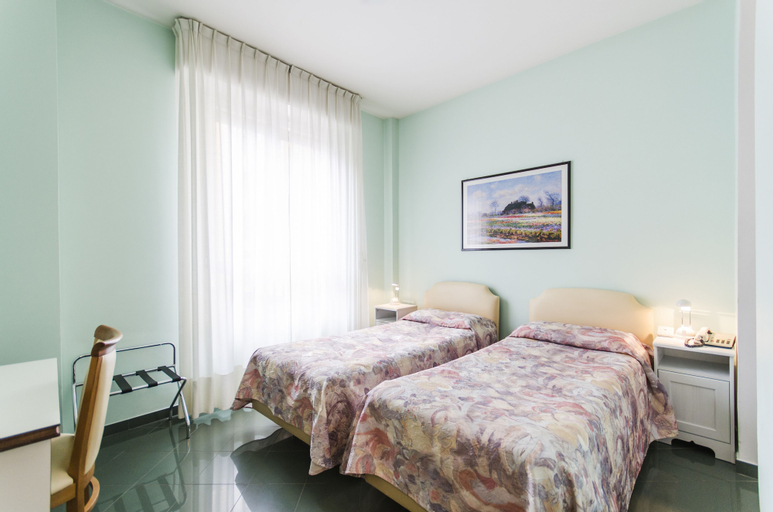 Bedroom 12