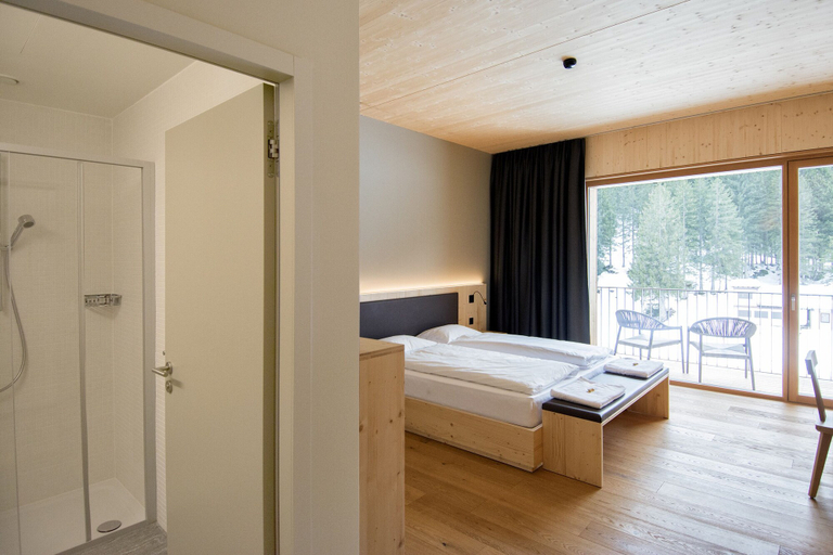 Bedroom 2, Campra Alpine Lodge & Spa, Blenio