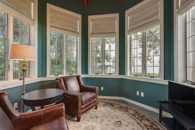Others 5, Azaleana Manor, Clay