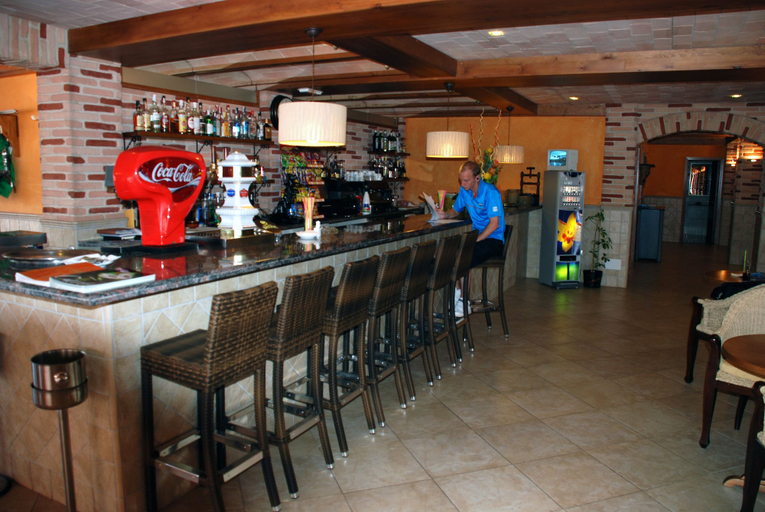 Food & Drinks 5, Apartamentos Maribel, Baleares