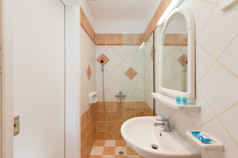 Bathroom 2, The Gunnery House, Ionian Islands