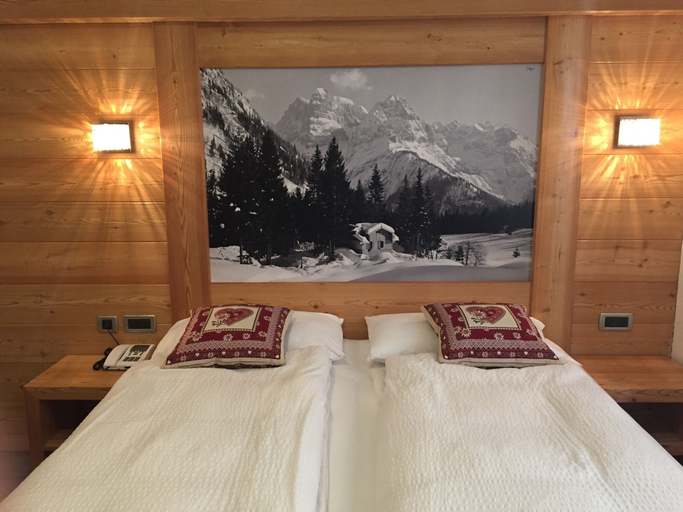 Bedroom 3, Hotel Ariston, Trento