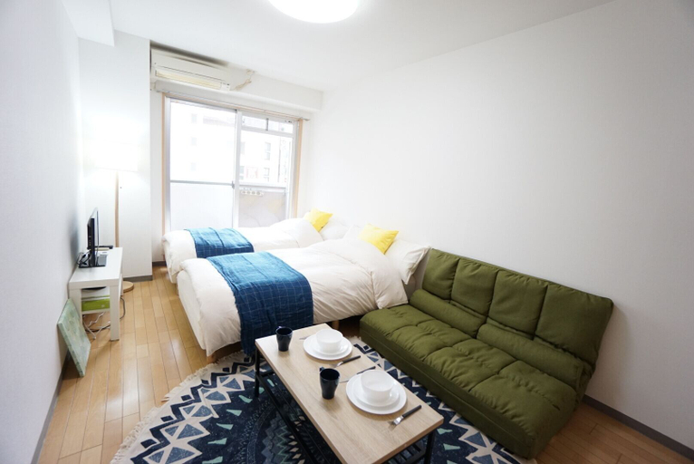 Bedroom 3, Terry's Apartment Namba South I V02A, Osaka