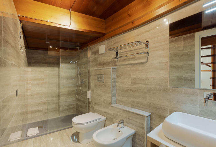 Bathroom 4, Hotel Palazzo Pischedda, Oristano