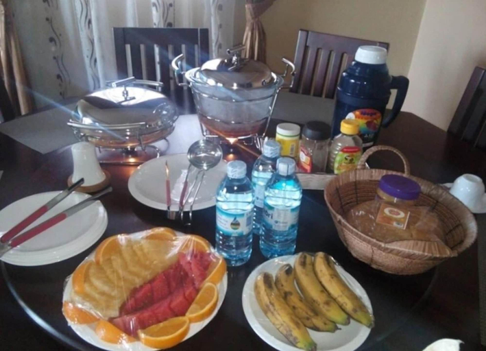 Food & Drinks 5, Greens Guest Homes, Jinja