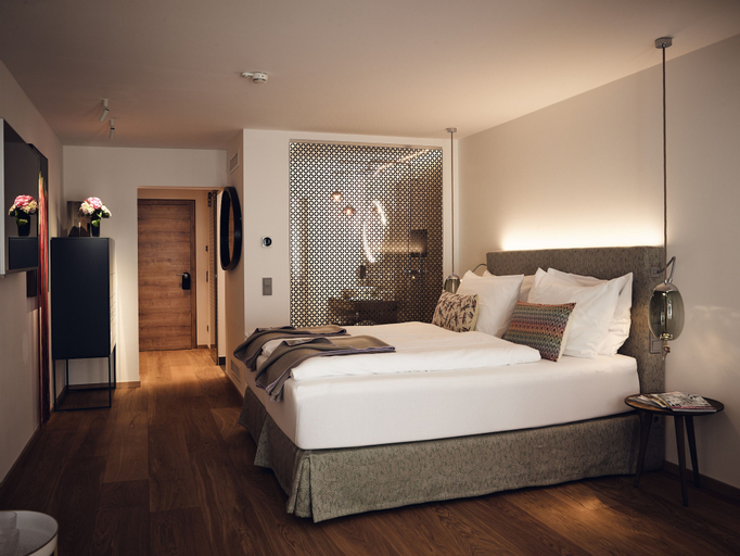 Bedroom 2, Seehotel Grundlsee, Liezen