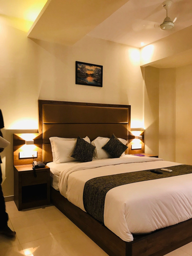 Hotel West Blue, Mumbai Suburban