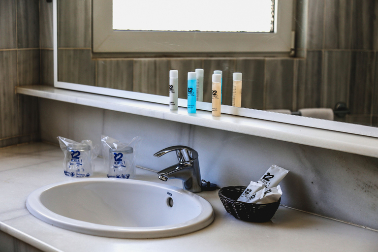 Bathroom 3, R2 Maryvent Beach Apartaments, Las Palmas