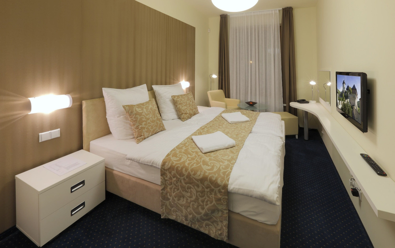 Bedroom 3, Esmarin Wellness Hotel, Praha - západ