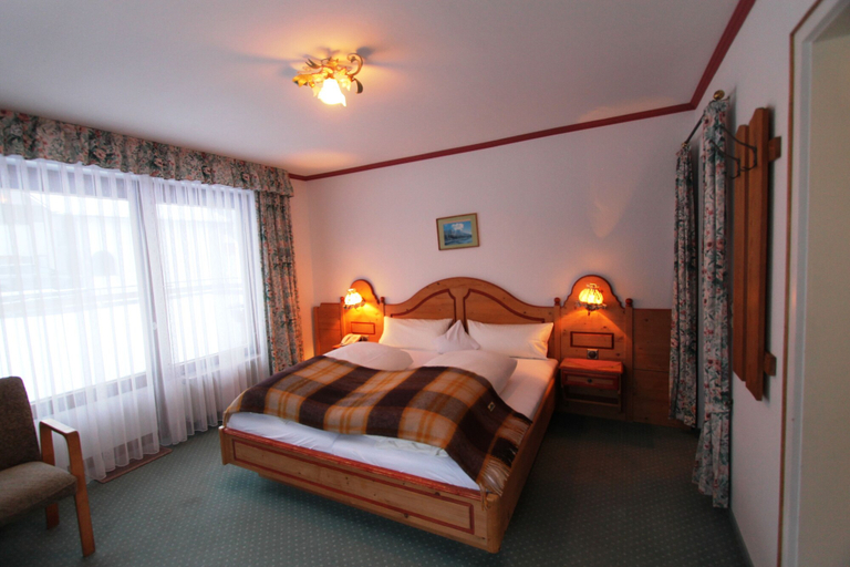 Bedroom 4, Reikartz Hotel Bergpanorama Pfronten, Ostallgäu
