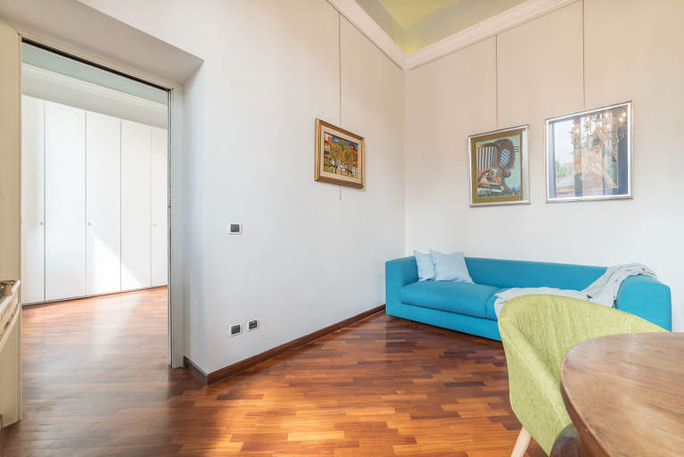 Living room 3, San Giovanni Elegant 6 Pax Apartment, Roma