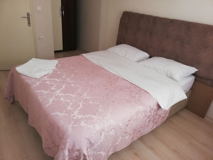 Bedroom 3, A Suit Residence, Merkez