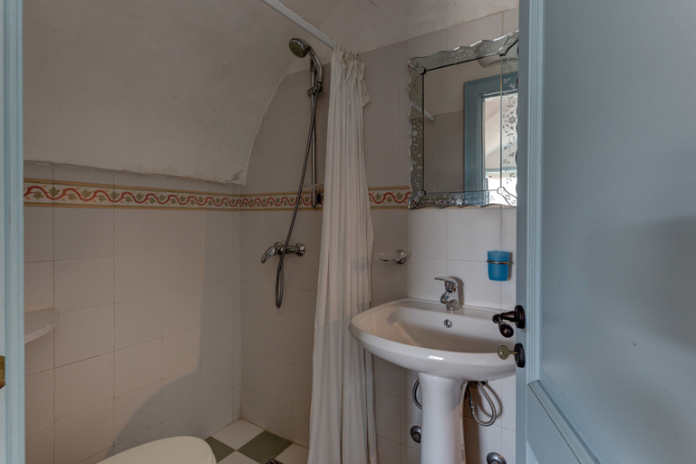 Bathroom 3, Minimasseria in Centro Storico, Lecce