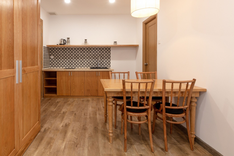 Dining Room 14