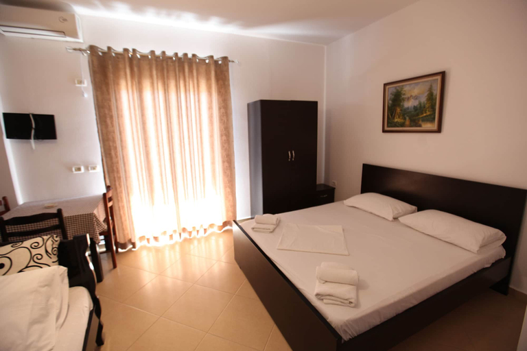 Bedroom 3, Vila Enea, Sarandës