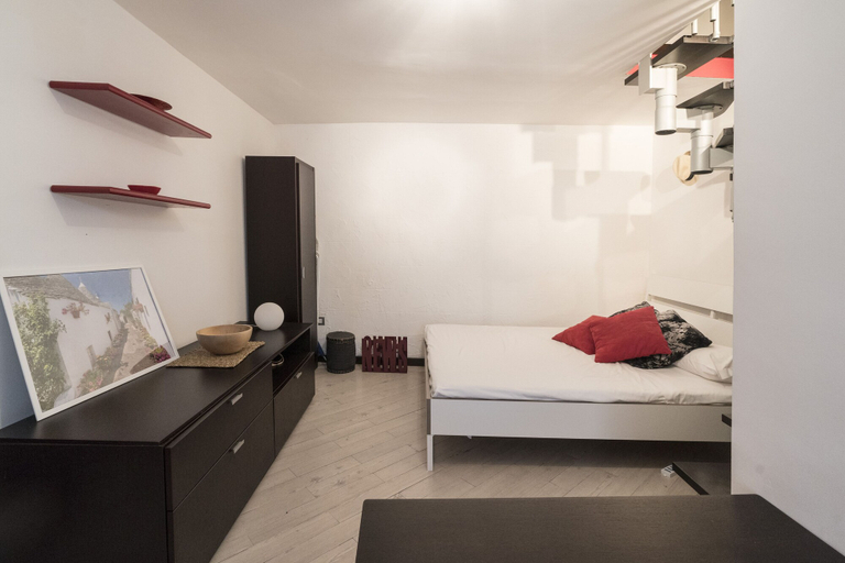Room 4, Saint Nicolaus, Bari