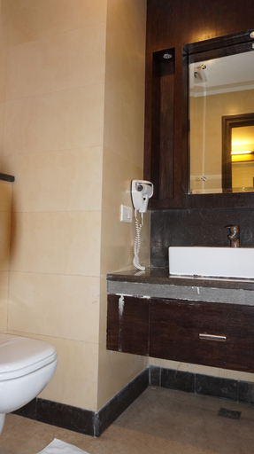Bathroom 3, The Amaris, Dehradun
