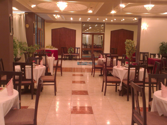Food & Drinks, Ajami Armed Forces Apartments, Ad-Dukhaylah
