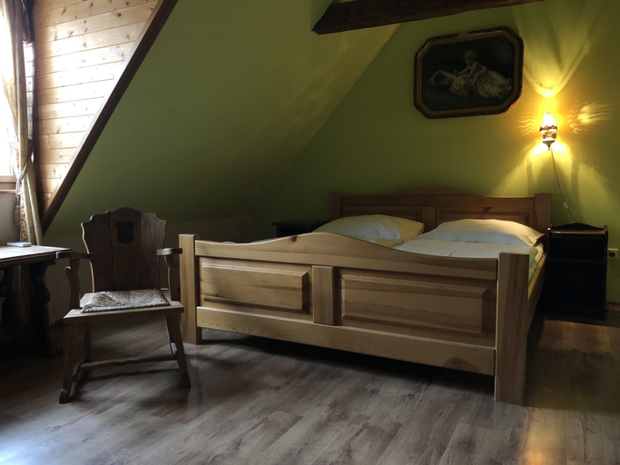 Bedroom 3, Zámek Lešany, Benešov
