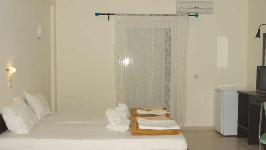 Bedroom 3, Porto Marathos, Peloponnese