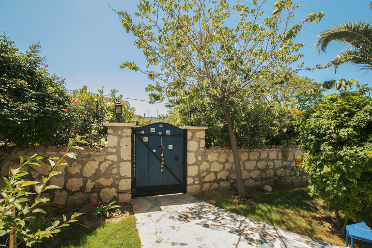 Exterior & Views 2, Alacati Albatross Hotel, Çeşme