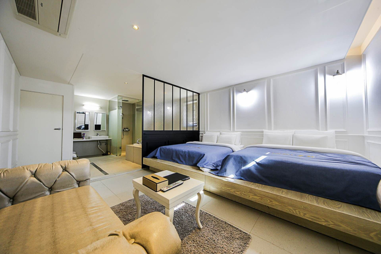 Bedroom 3, Hotel Myeongjak, Chuncheon