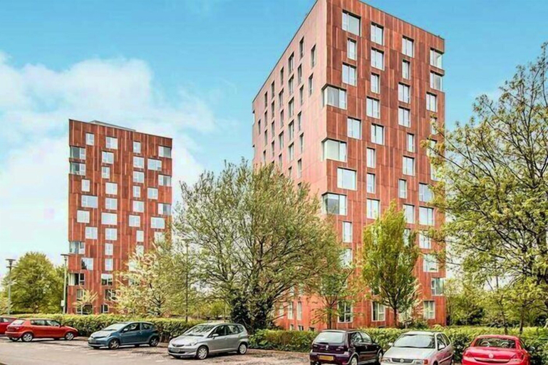Others 4, Beautiful 1-bed Apartment in Manchester City, Manchester