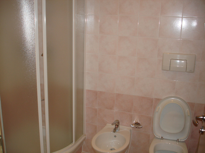 Bathroom 3, Hotel Garni Relax, Trento