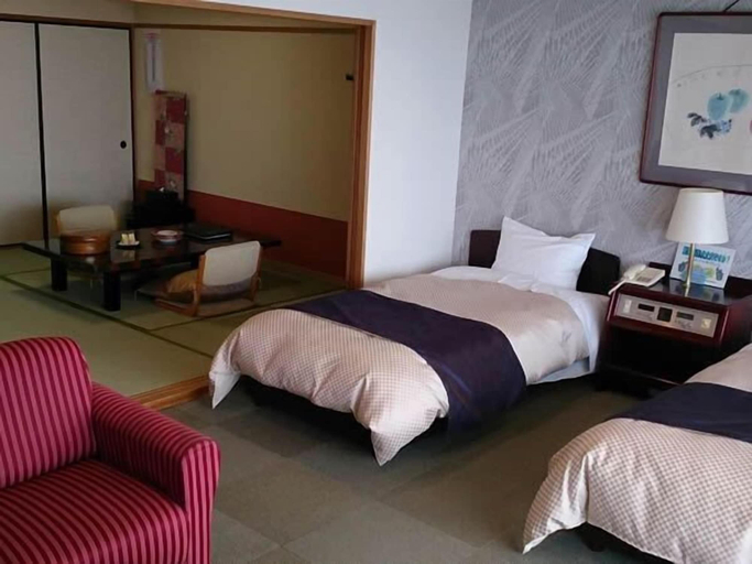 Bedroom 1, Sunmi Club, Atami