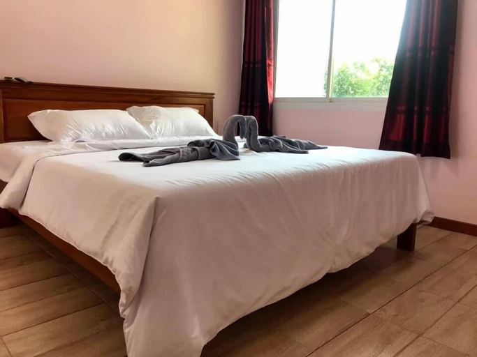 Bedroom 12