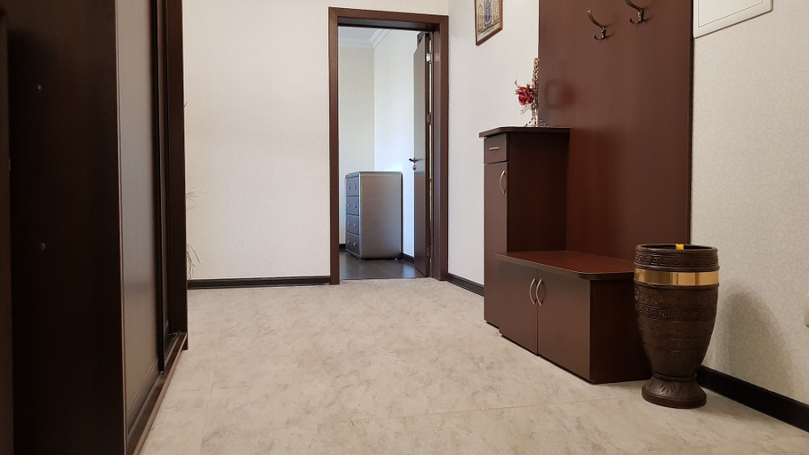 Others 4, DeLuxe Apartment Akademika Yangelya 2, South-Western