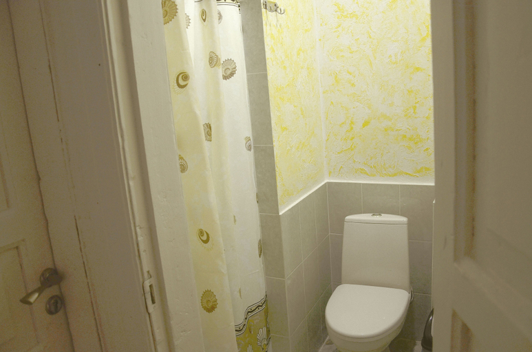 Bathroom 2, Alma Hostel, Almaty