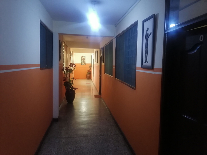 Others 4, Larjoe guesthouse, Tema