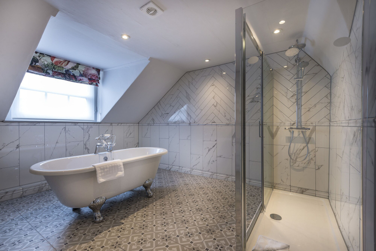 Bathroom 4, The Three Swans Hotel, Hungerford, Berkshire, West Berkshire