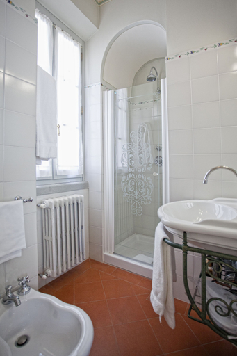 Bathroom 5, Hotel Villa Marsili, Arezzo