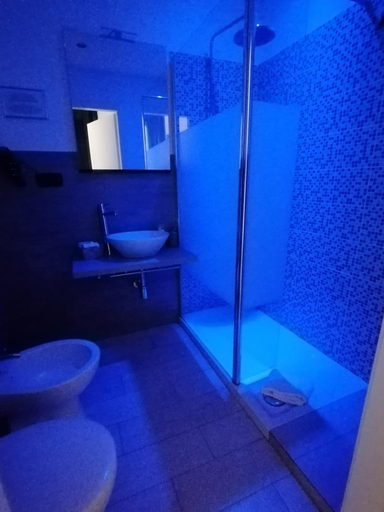Bathroom 5, Chroma Italy - Chroma Deka, Roma
