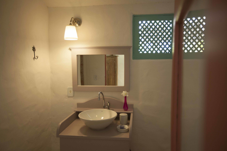 Bathroom 5, Pousada Patacho, Porto de Pedras