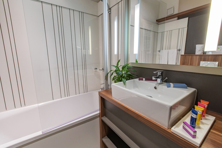Bathroom 4, Residence Suite Home Aix en Provence, Bouches-du-Rhône