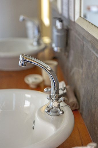 Bathroom 5, Airlies Guest House, Cape Winelands