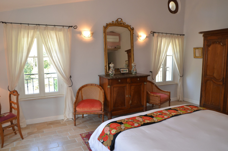 Bedroom 3, Chambre d'hôtes Bastide des Enqueses, Var