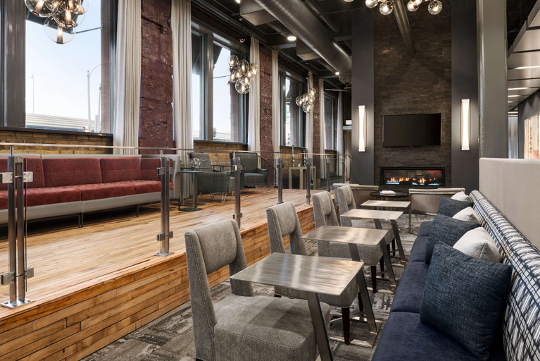Food & Drinks 5, Homewood Suites By Hilton Milwaukee Downtown, Milwaukee